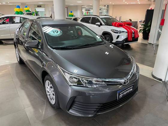 TOYOTA COROLLA 1.8 GLI 16V FLEX 4P AUTOMÁTICO TOYOTA COROLLA 1.8 GLI 16V FLEX 4P AUTOMÁTICO